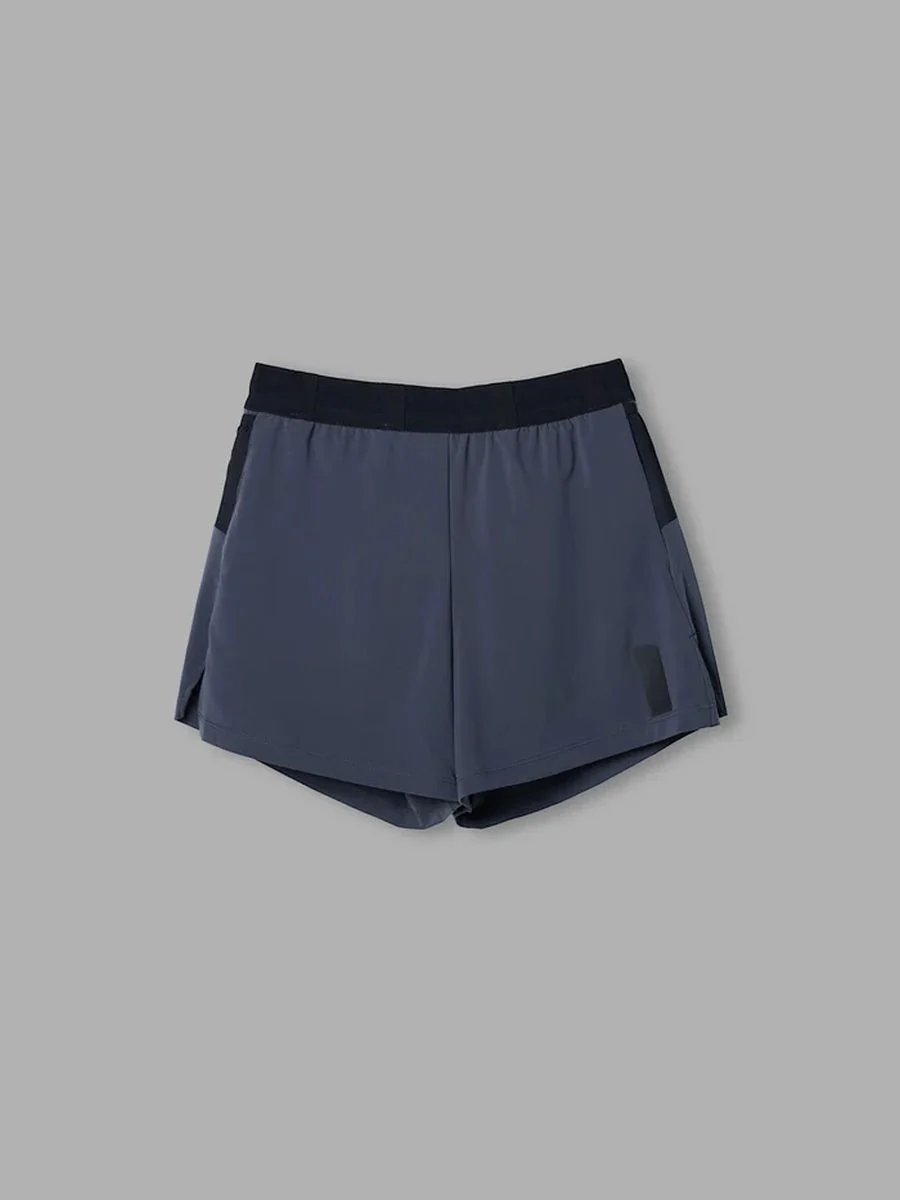 Pantaloneta Running Hombre Givelo BYND 5" Gris Oscuro - Imagen 2