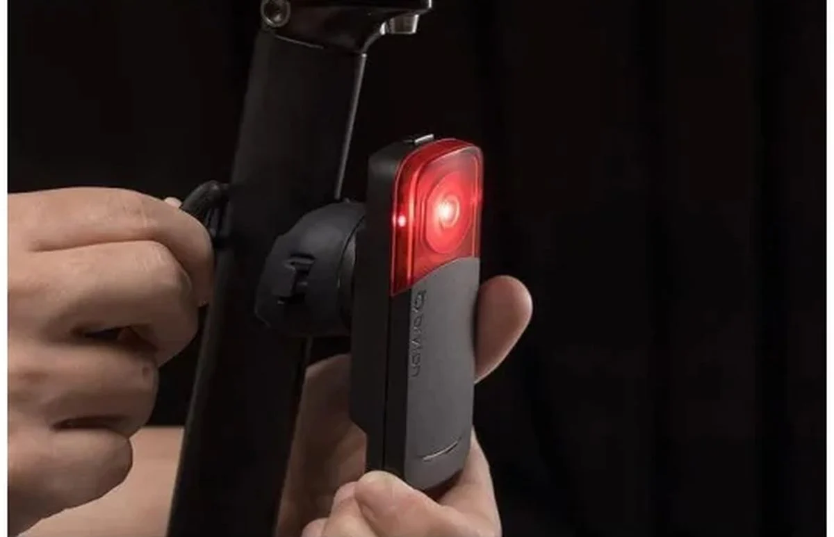 Luz Trasera Bryton Gardia Radar/Giroscopio R300L - Imagen 6