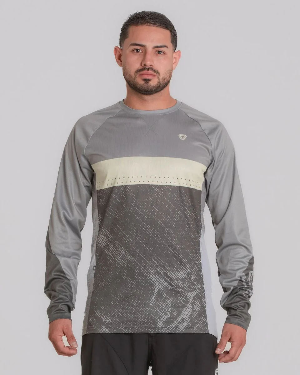 Buzo GW Rough Arena Gris - Imagen 7