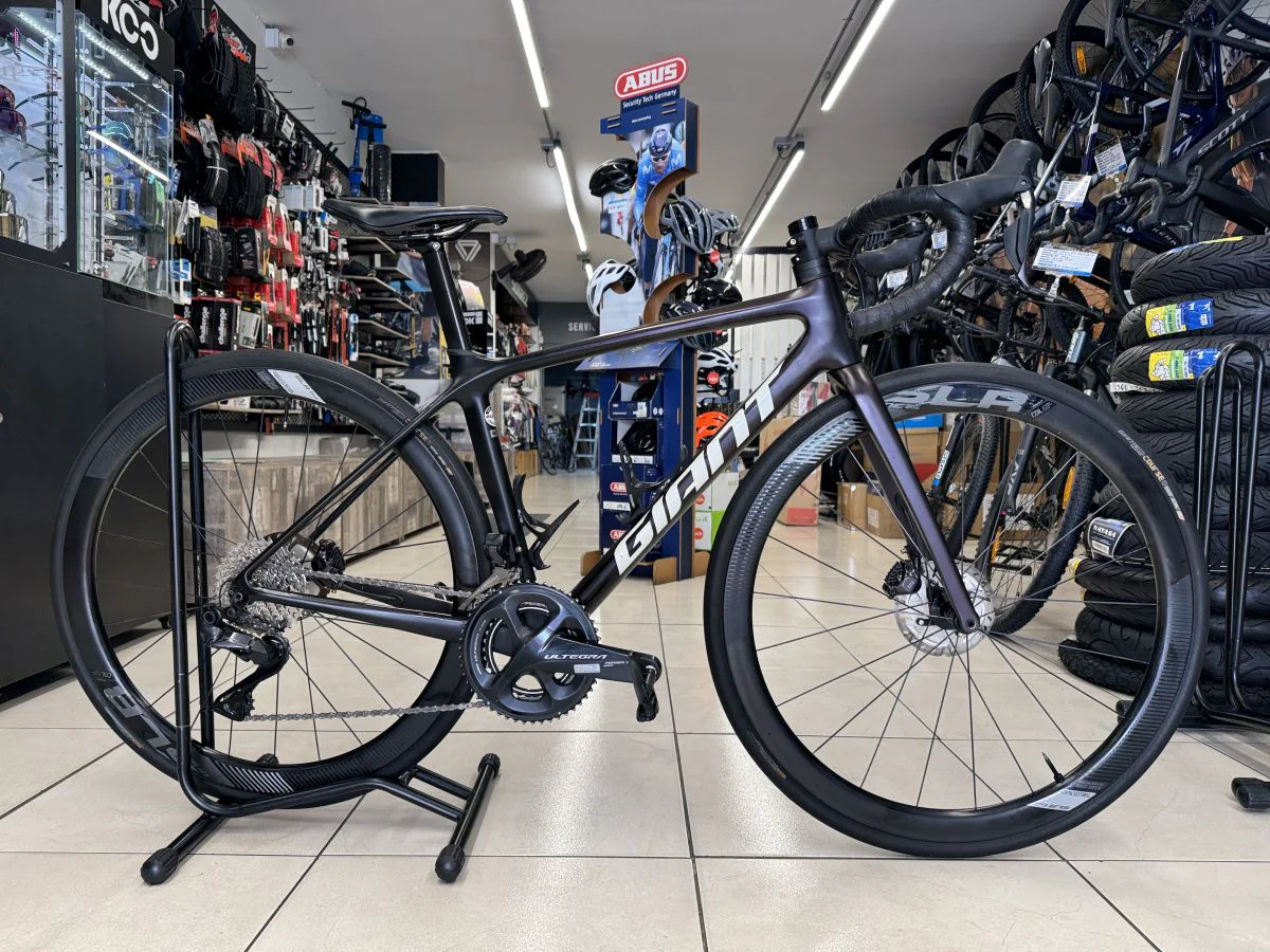 Bicicleta Ruta Giant TCR Advanced Pro 1 Di2 Usada Negra