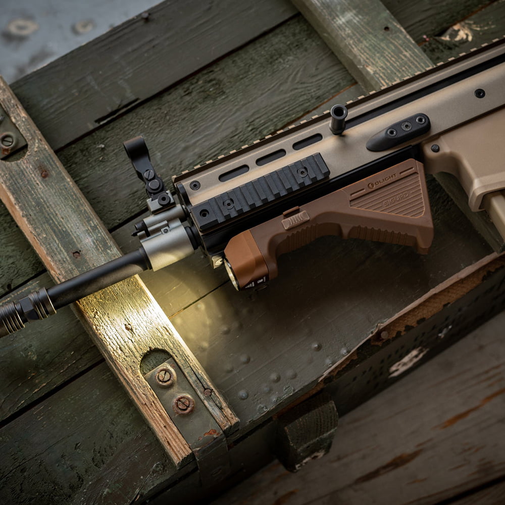 Linterna Táctica Sigurd 1.450 Lum + Grip Angular Para Arma Olight – Negro - Imagen 6