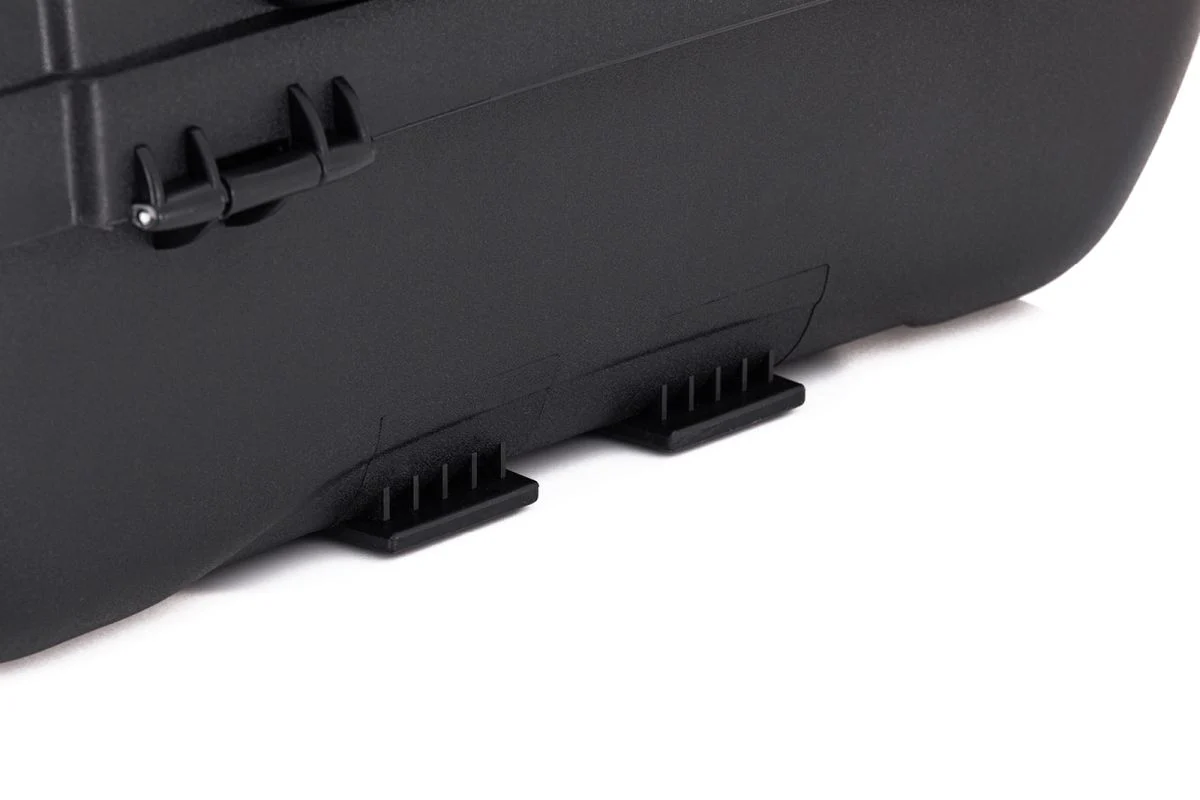 Maletero Mastech Crosser Case Negro Humo para Moto/Dos Casco - Imagen 8